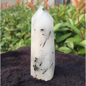 Natūralus mineralas "Modernus obeliskas 7" (turmalino kvarco kristalas, 8.5 cm, 93 g)