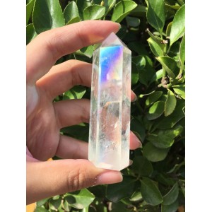 Natūralus mineralas "Modernus obeliskas 9" (kvarco kristalas, 8 cm, 70 g)
