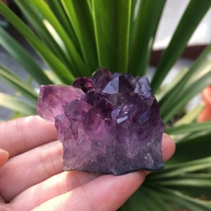 Natūralus mineralas "Svajonė 2" (ametisto kristalas, 50 g)