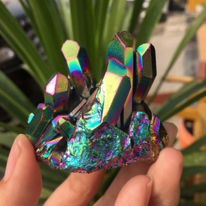 Natūralus mineralas "Vaivorykštinė liepsna" (70 g)