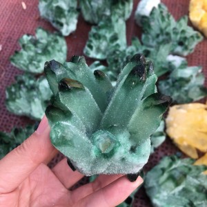 Natūralus mineralas "Nuostabioji svajonė 15" (kvarco kristalas, 260 g)