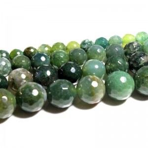 Karoliukai "Žalioji elegancija 3" (žaliasis agatas)