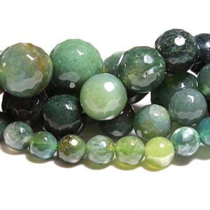 Karoliukai "Žalioji elegancija 3" (žaliasis agatas)