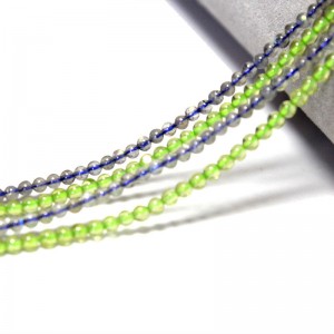 Karoliukai "Šviesusis stilius" (labradoritas)