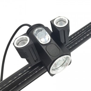 Dviračio prožektorius "Triguba šviesa 3"