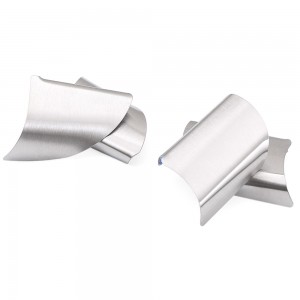 Vairo dekoracija automobiliui "Stiliaus elegancija 2" (4 vnt.)