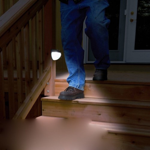 Saulės energija įkraunamas šviestuvas "Patogiau nebūna 2"