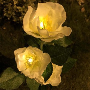 Saulės energija įkraunamas šviestuvas "Naktinė gėlė 3"