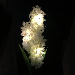 Saulės energija įkraunamas šviestuvas "Naktinė gėlė 7"