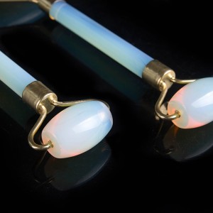 Baltojo opalito masažuoklis "Love feelings Pro 3"