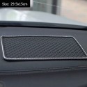 Neslystantis kilimėlis automobiliui "Juodoji elegancija" (29.5 x 15 cm)