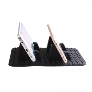 Neslystantis kilimėlis automobiliui "Aukščiausia klasė 10" (18.2 x 11 cm)