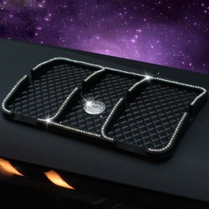 Neslystantis kilimėlis automobiliui "Stiliaus elegancija 3" (25 x 15 cm)