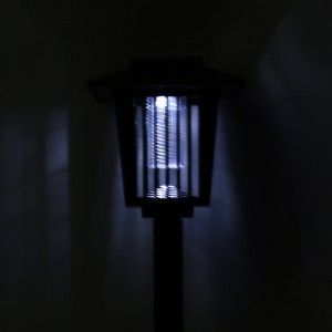 Uodų gaudyklė "Naktinis žibintas 8" (Saulės energija)