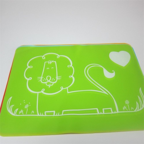 Vaikiškas silikoninis pietų padėkliukas "Puikusis liūtukas 2" (eko draugiškas)