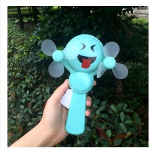 Elektroninis įkraunamas nešiojamas ventiliatorius "Puikioji mergytė"