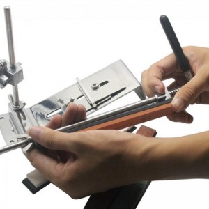 Profesionalus virtuvės įrankių galąstuvas "Aukščiausia klasė 4"