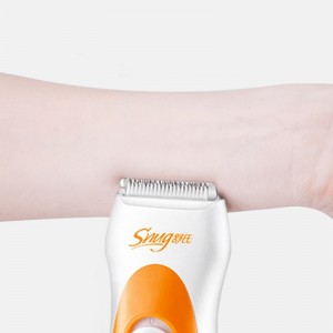 Elektroninė plaukų kirpimo mašinėlė "Linksmasis berniukas"