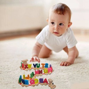 Medinis traukinys su raidelėmis "Traukinukas Nukas 2"