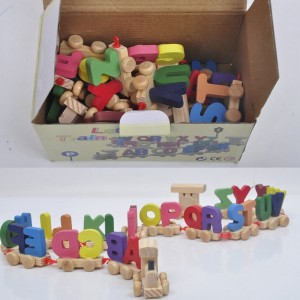 Medinis traukinys su raidelėmis "Traukinukas Nukas 2"