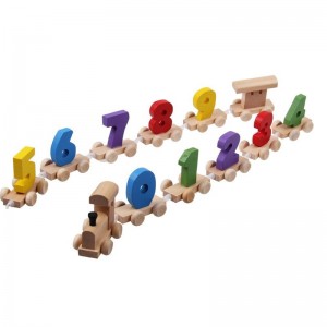 Medinis traukinys su skaičiukais "Traukinukas Nukas 3"