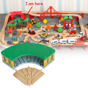 Medinis garažas "Traukinio namučiai"