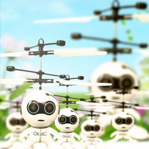 Skraidantis žaislas "Puikusis robotukas"