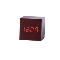 Laikrodis žadintuvas "Medžio kubas" (6 cm)