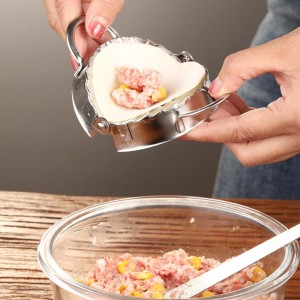 Koldūnų gaminimo prietaisas "Patogiau nebūna 2"