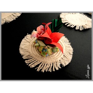 Medvilninis rankų darbo padėkliukas puodeliui "Pasitinkant